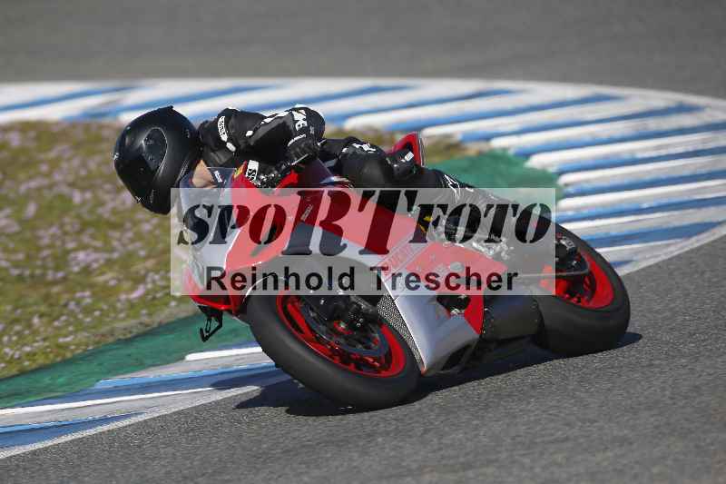 /Archiv-2024/02 29.01.-02.02.2024 Moto Center Thun Jerez/Gruppe gruen-green/20